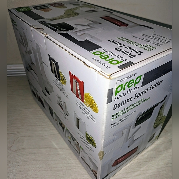 Progressive Prep Solutions Deluxe Spiral Cutter 5-pc Set - Vegetable Noodle Make - Picture 7 of 8